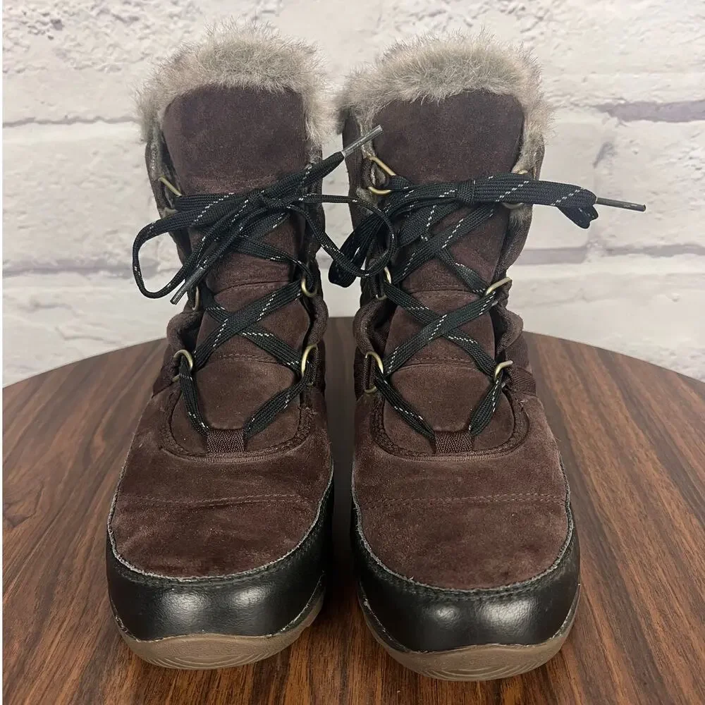 Sorel Womens 9 Gorpcore Granola Girl Outdoors Suede Whitney Short Snow Boots